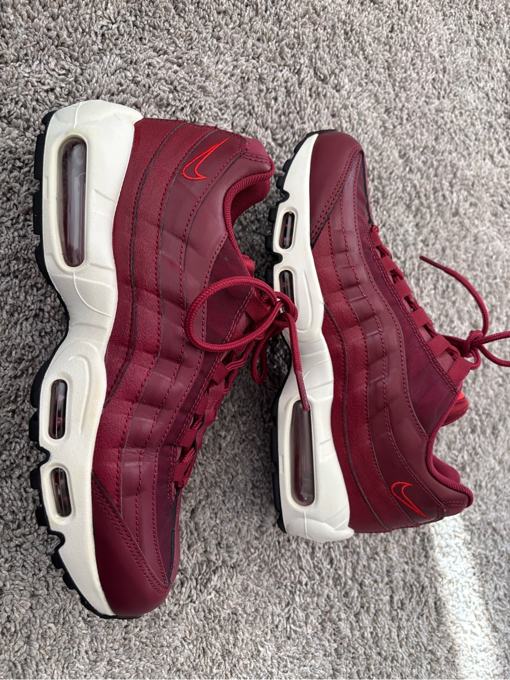 Nike Burgundy/Red Air Max 95 Athletic Shoes Womens Size 9.5